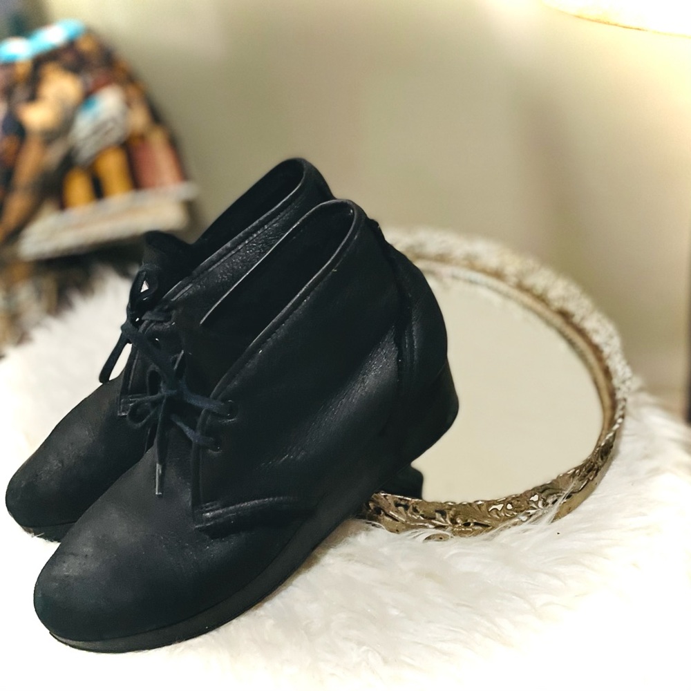 SOLD✨ROBERT CLERGERIE | 38 | Nadim Leather Sherpa Lace-Up Bootie Platform Wedge - Picture 3 of 13